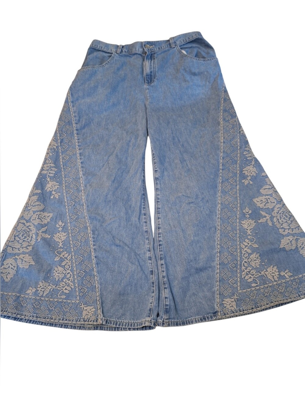 Torrid Festi Embroidered Super Wide Leg Boho Jeans Womens 12 Short
